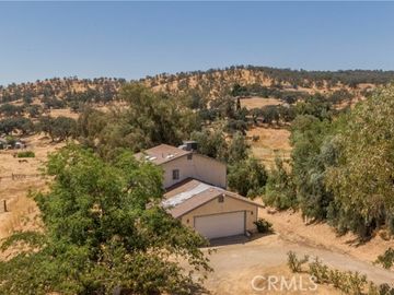 33379 George Smith Rd, Squaw Valley, CA