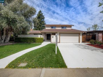 3428 Sugarberry Ln, Woodlands, CA