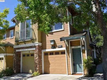 3858 N Canyon Ct, Castro Valley, CA, 94552 Townhouse. Photo 2 of 28