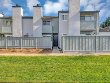 4205 Sea Pines Ct, Capitola, CA, 95010 Townhouse. Photo 3 of 52