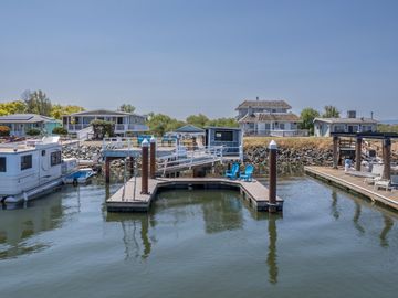 4327 Willow Rd, Bethel Island, CA | Waterfront. Photo 5 of 56