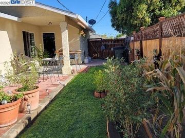 438 W 23rd St, Tracy, CA | Central Tracy. Photo 4 of 17