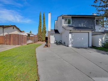 4994 Scenic Ave Livermore CA Multi-family home. Photo 4 of 41