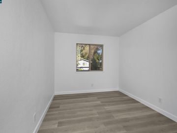 5015 Valley Crest Dr #125, Concord, CA, 94521 Townhouse. Photo 6 of 22