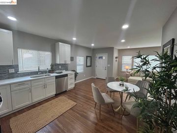 527 44 Th St, Richmond, CA | North And East. Photo 3 of 28