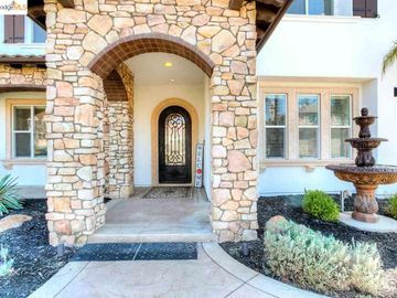 5673 Oakmont Ct, Discovery Bay, CA | Discovery Bay Country Club. Photo 3 of 40