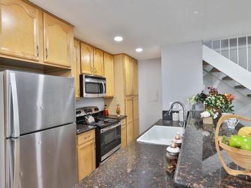 775 Warring Dr #2, San Jose, CA, 95123 Townhouse. Photo 6 of 25