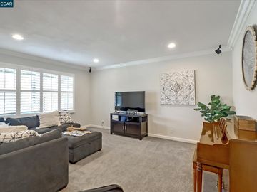 781 Berkshire Pl, Concord, CA | The Palms. Photo 6 of 49