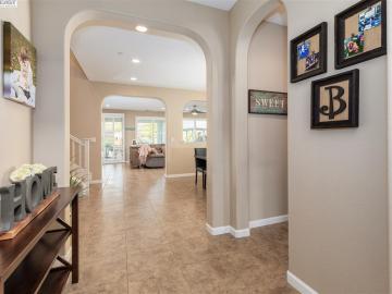 8043 Westport Cir, Discovery Bay, CA | The Lakes. Photo 3 of 40