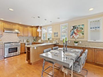 908 Morrell Ave, Burlingame, CA | . Photo 6 of 23