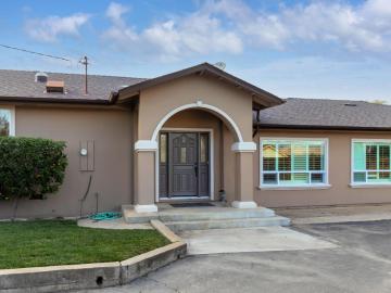 930 Wright Rd, Hollister, CA | . Photo 2 of 37