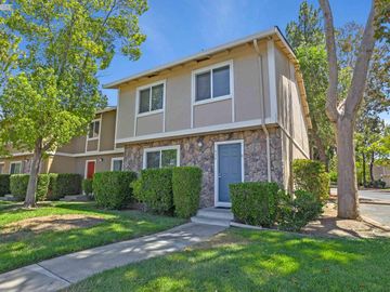 936 Dolores St, Livermore, CA, 94550 Townhouse. Photo 3 of 54